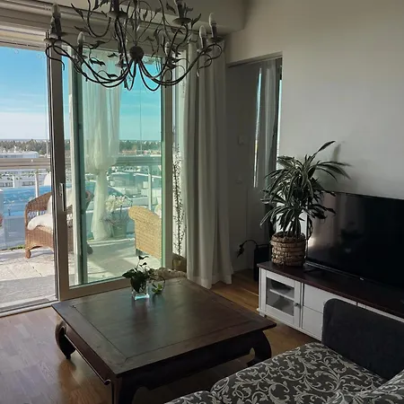 Cozy Modern For 3 - Near Mall Of Tripla